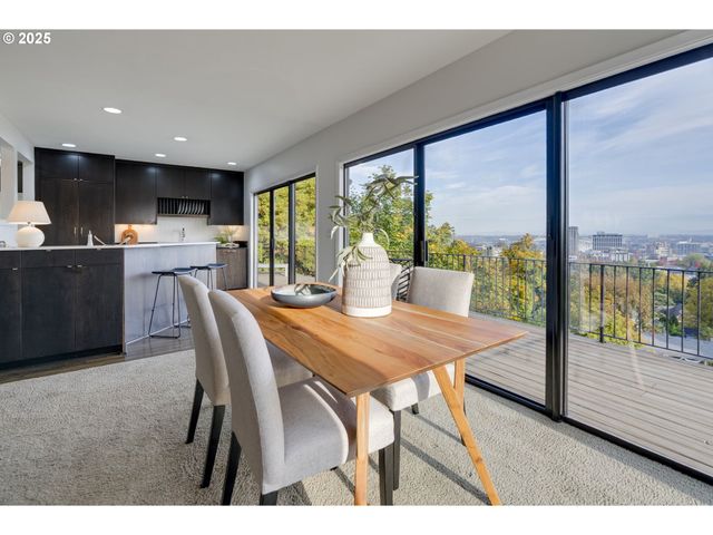 1515 Sw UPPER HALL St, Portland, OR 97201