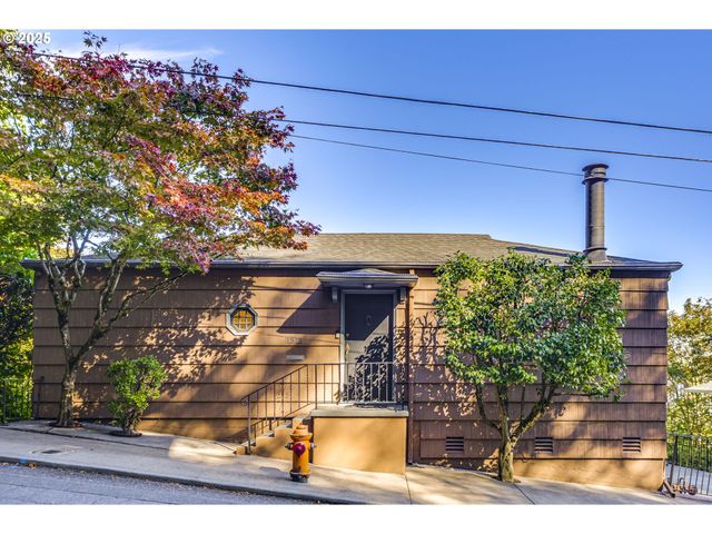 1515 Sw UPPER HALL St, Portland, OR 97201