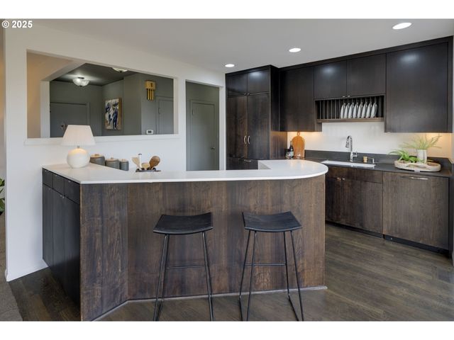 1515 Sw UPPER HALL St, Portland, OR 97201