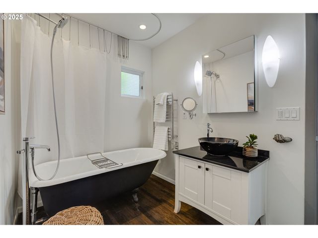 1515 Sw UPPER HALL St, Portland, OR 97201