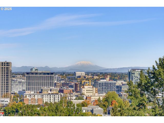 1515 Sw UPPER HALL St, Portland, OR 97201