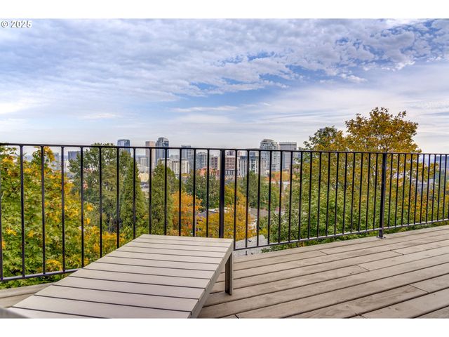 1515 Sw UPPER HALL St, Portland, OR 97201