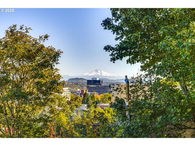 1515 Sw UPPER HALL St, Portland, OR 97201