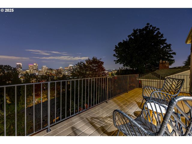 1515 Sw UPPER HALL St, Portland, OR 97201