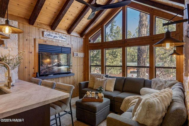 2161 E ELIZABETH Avenue, Show Low, AZ 85901