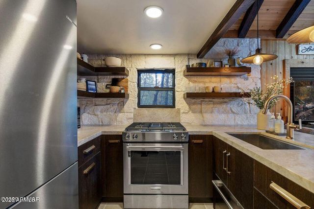 2161 E ELIZABETH Avenue, Show Low, AZ 85901