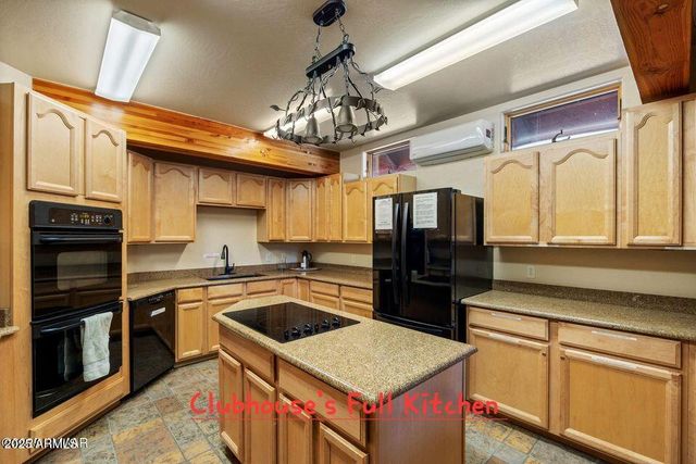 2161 E ELIZABETH Avenue, Show Low, AZ 85901