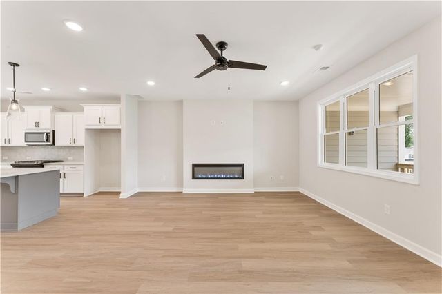 1914 Kinnard Alley, Kennesaw, GA 30144