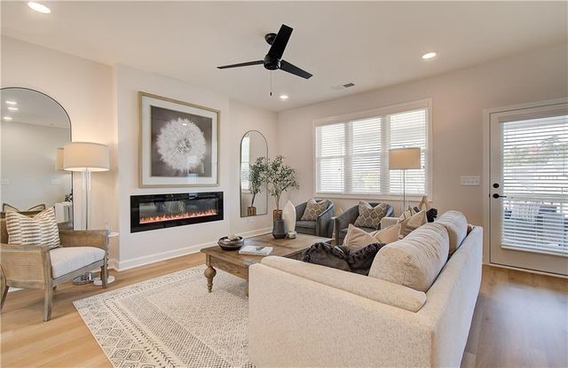 1914 Kinnard Alley, Kennesaw, GA 30144