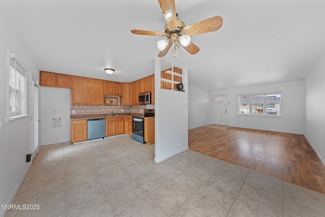 343 Richards Way, Sparks, NV 89431