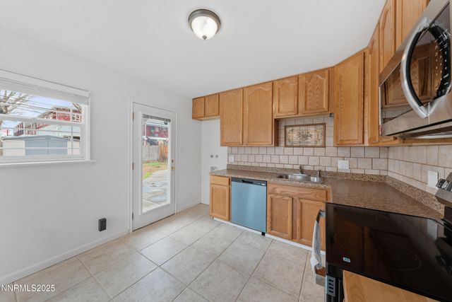 343 Richards Way, Sparks, NV 89431