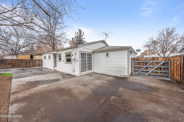 343 Richards Way, Sparks, NV 89431