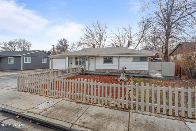 343 Richards Way, Sparks, NV 89431