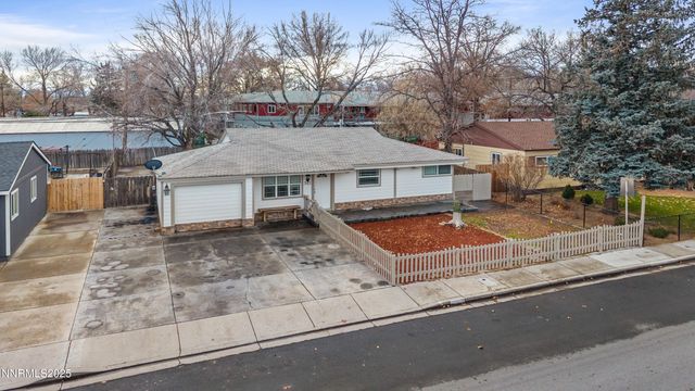 343 Richards Way, Sparks, NV 89431