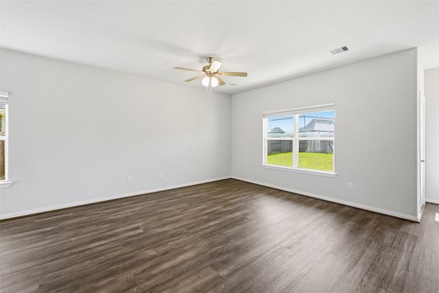 32311 Elmwood Manor, Waller, TX 77484