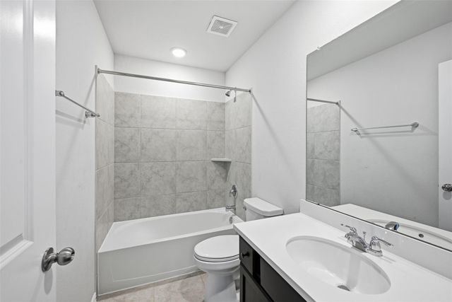 32311 Elmwood Manor, Waller, TX 77484