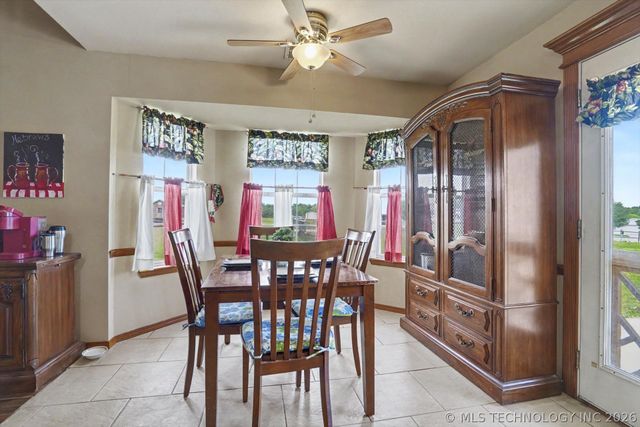 2652 Chute Drive, Oologah, OK 74053