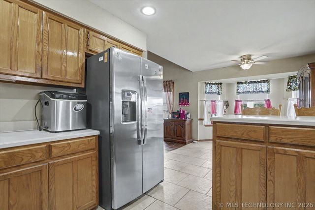 2652 Chute Drive, Oologah, OK 74053