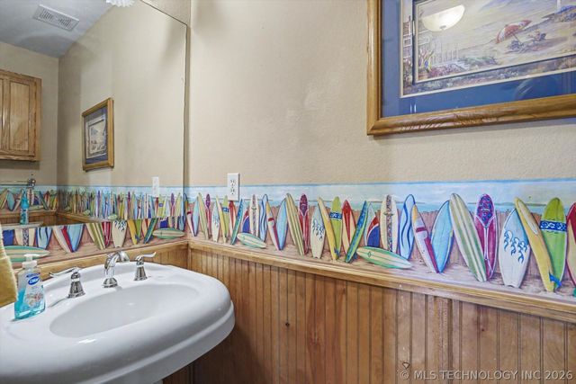 2652 Chute Drive, Oologah, OK 74053
