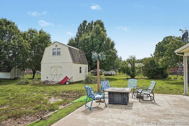 2652 Chute Drive, Oologah, OK 74053