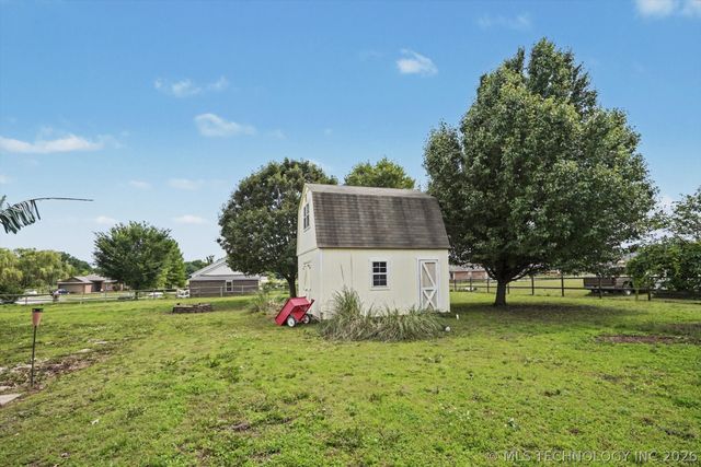 2652 Chute Drive, Oologah, OK 74053
