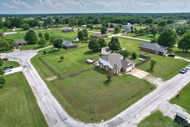 2652 Chute Drive, Oologah, OK 74053