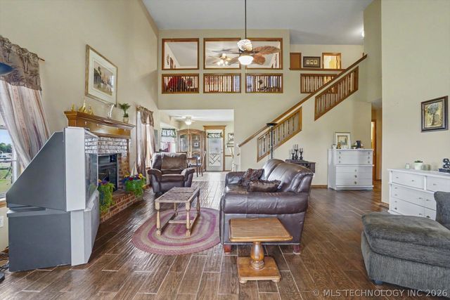 2652 Chute Drive, Oologah, OK 74053
