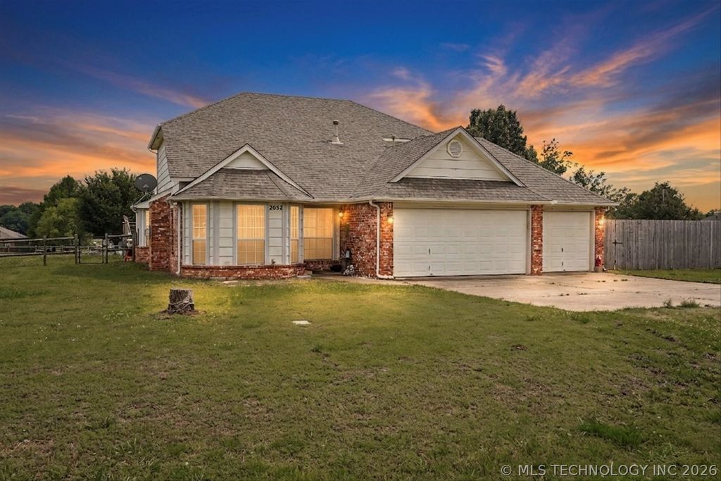 2652 Chute Drive, Oologah, OK 74053