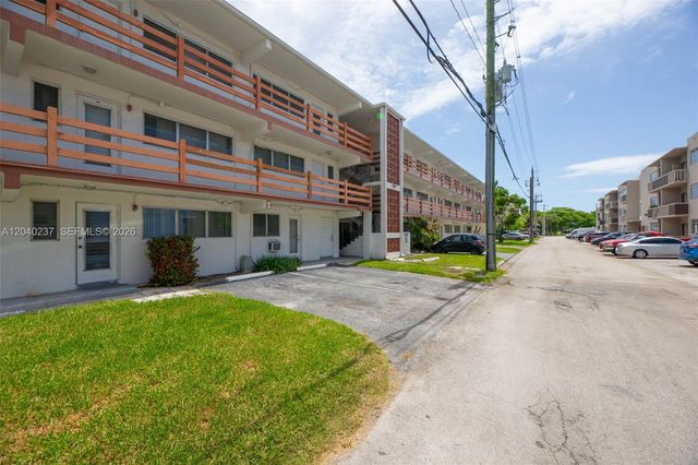 1450 NE 170th Street 115, North Miami Beach, FL 33162