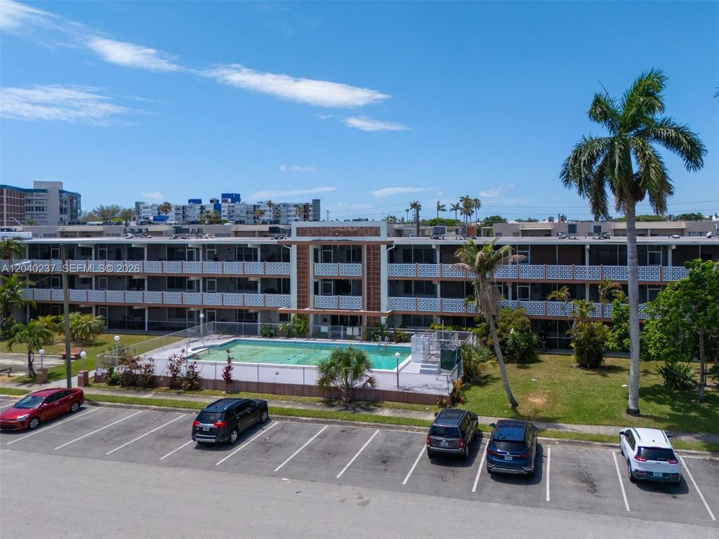 1450 NE 170th Street 115, North Miami Beach, FL 33162