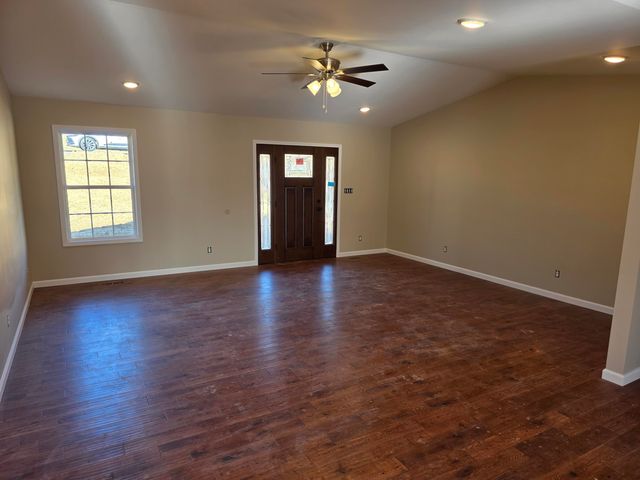 100 Emily Lane, London, KY 40741