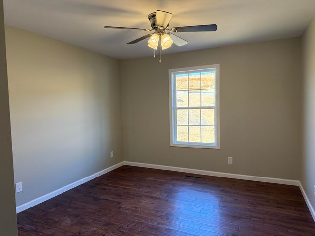 100 Emily Lane, London, KY 40741