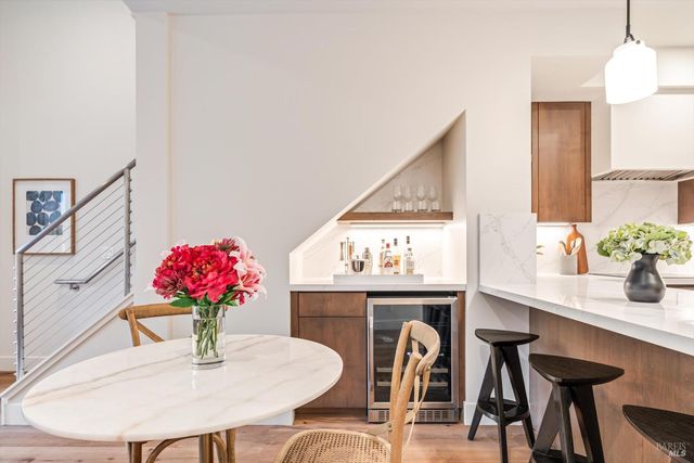 532 Grove St, Healdsburg, CA 95448