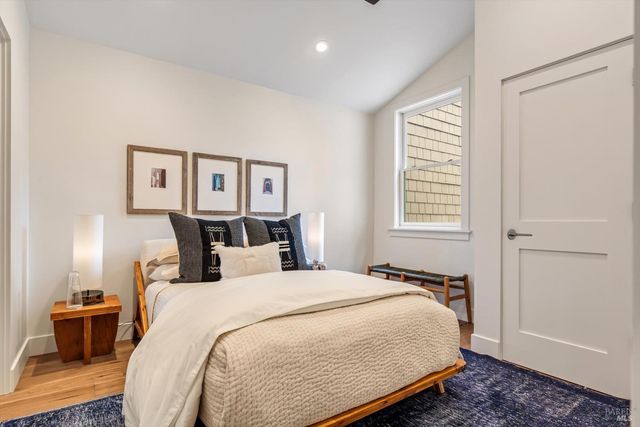 532 Grove St, Healdsburg, CA 95448