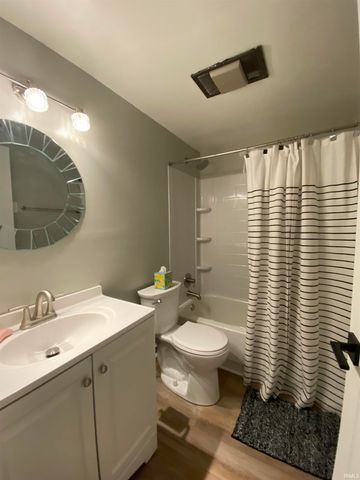 2630 Deerwood Drive, Fort Wayne, IN 46825