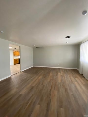 2630 Deerwood Drive, Fort Wayne, IN 46825