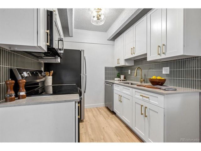 800 W Belleview Ave 408, Englewood, CO 80110