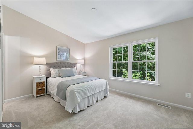 6168 TRIDENT LN, Woodbridge, VA 22193