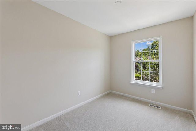 6168 TRIDENT LN, Woodbridge, VA 22193