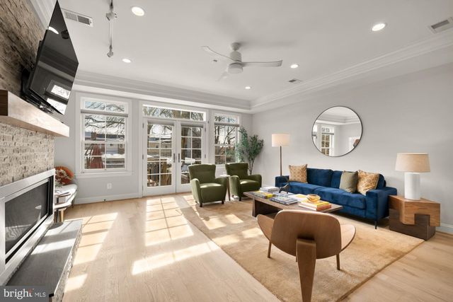 54 W ST NW, Washington, DC 20001