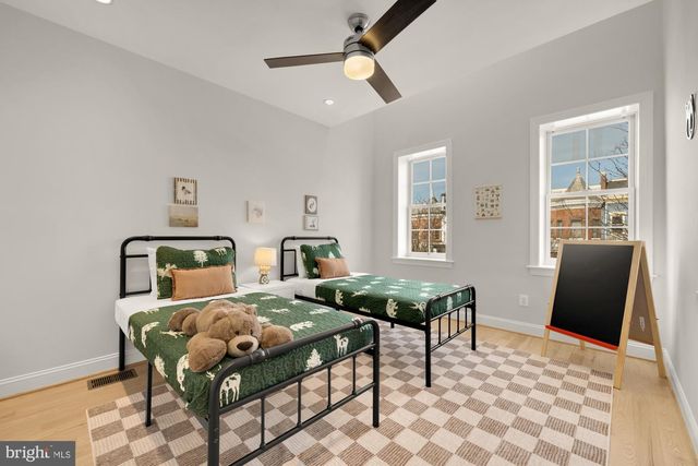 54 W ST NW, Washington, DC 20001