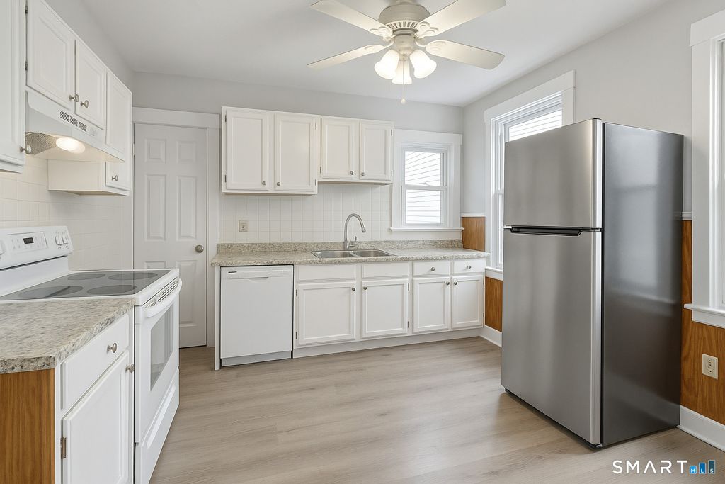 121 2nd Avenue 2nd Floor, West Haven, CT 06516