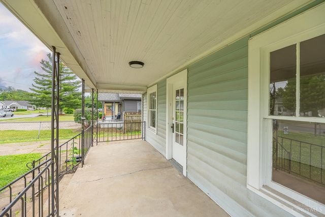 1800 Winona Drive, Middletown, OH 45042