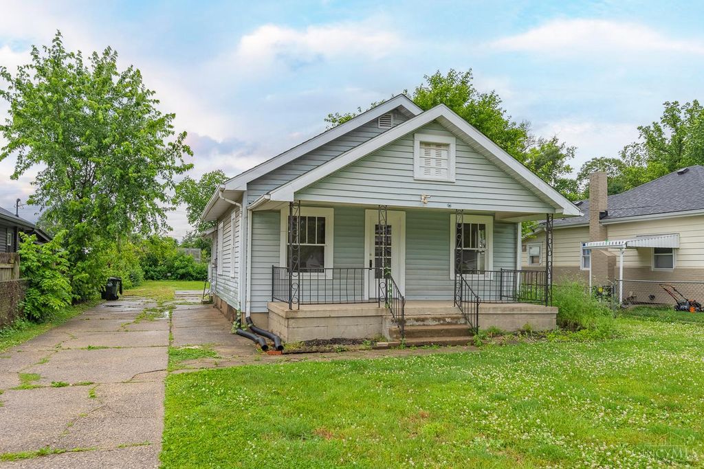 1800 Winona Drive, Middletown, OH 45042