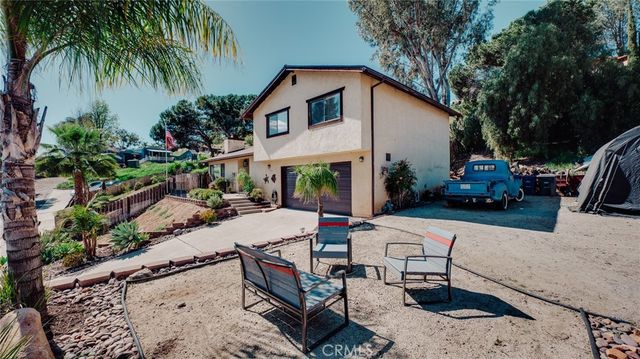 12433 Gay Rio Dr, Lakeside, CA 92040