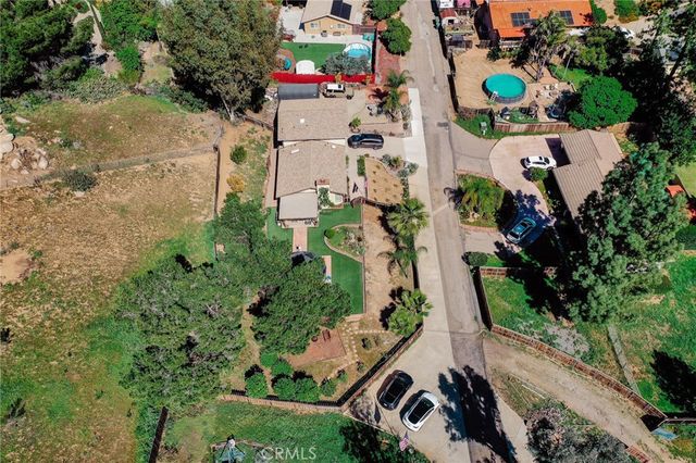 12433 Gay Rio Dr, Lakeside, CA 92040