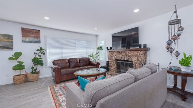 12433 Gay Rio Dr, Lakeside, CA 92040