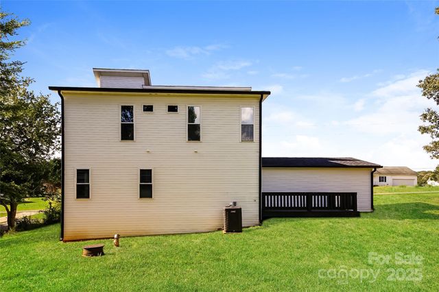 131 Clearview Road, Statesville, NC 28625