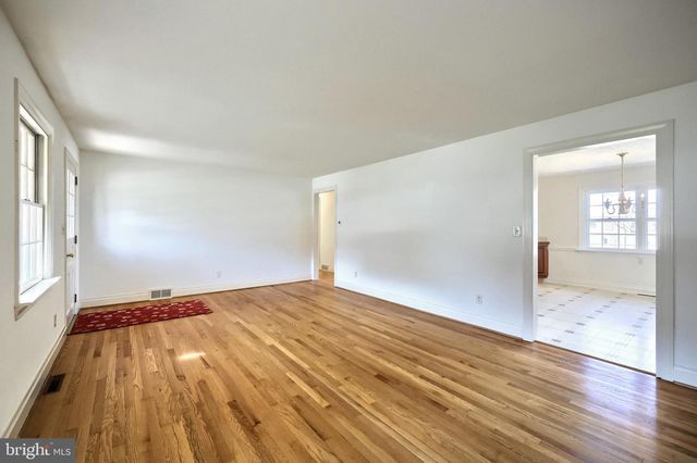 440 GRANT DR, Hanover, PA 17331