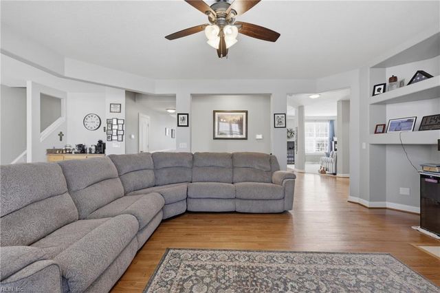 820 Amberline DR, Chesapeake, VA 23322